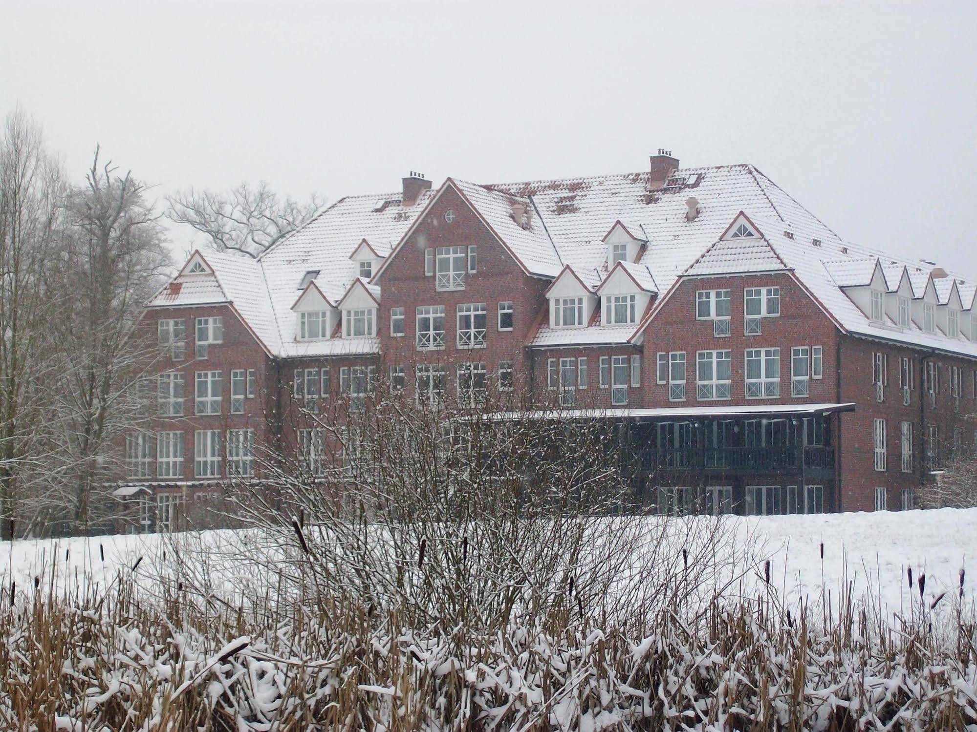 Park Hotel Fasanerie Neustrelitz Exterior foto